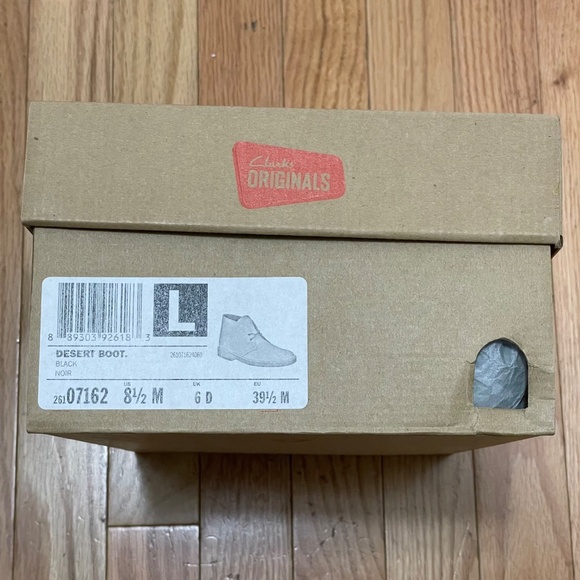 Clarks Originals Suede Black Booties - Picture 8 of 8